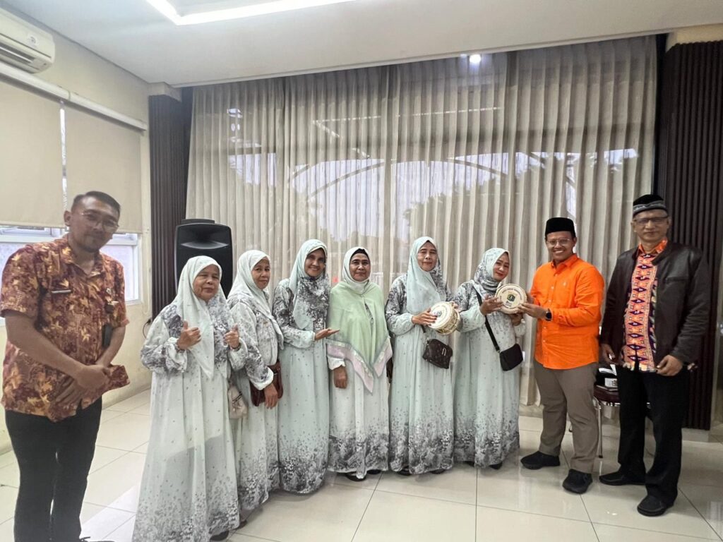 Ghozi Zulazmi Kawal Aspirasi Majelis Taklim Lewat Hibah Rebana dan Marawis